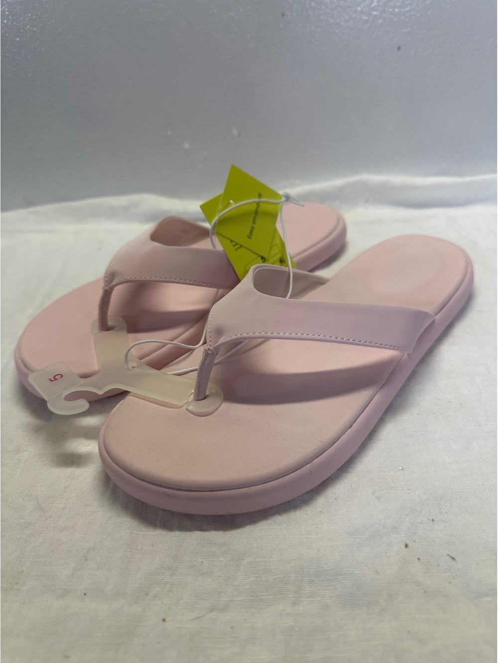 NWT All In Motion Girls Sandal, 5